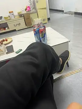 yingzi003 online show from 04/30/26, 01:40