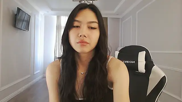 SecretTiny online show from 06/16/26, 03:50