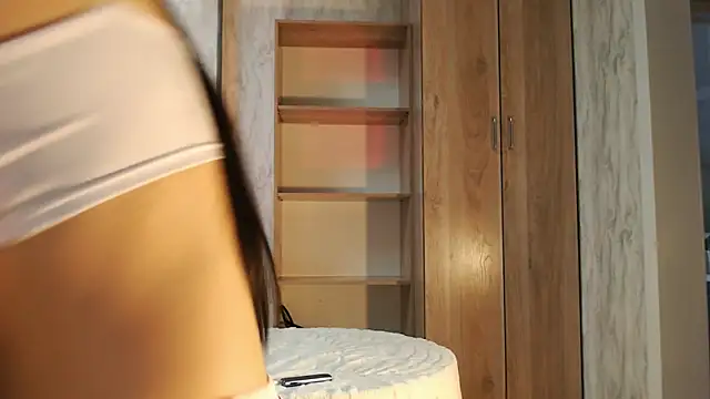 SecretTiny online show from 04/10/26, 01:45