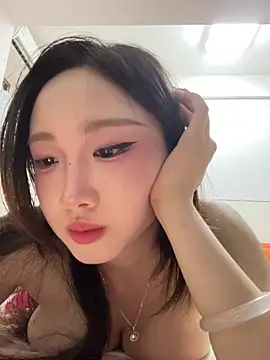 Snapshot of Alice-babyone chatting on 05/20/26, 03:31 Alice-babyone online show from 05/20/26, 03:31