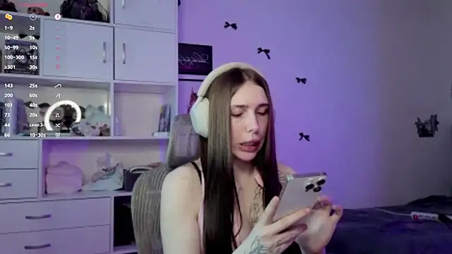 JustEvalove online show from 03/30/26, 12:28