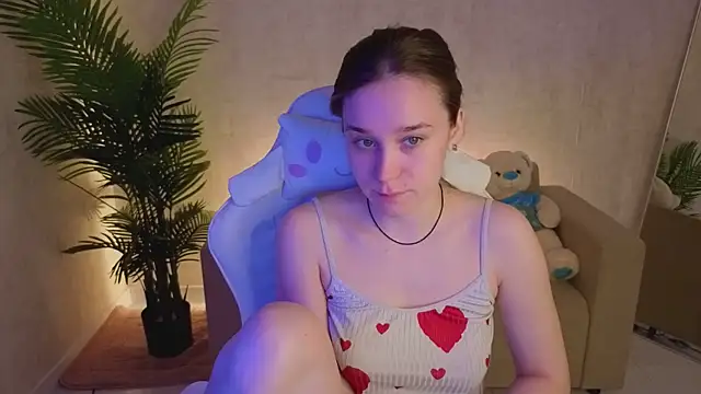 Snapshot of SweetieBlush chatting on 04/29/26, 02:49 SweetieBlush online show from 04/29/26, 02:49