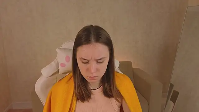 Snapshot of SweetieBlush chatting on 04/13/26, 01:20 SweetieBlush online show from 04/13/26, 01:20