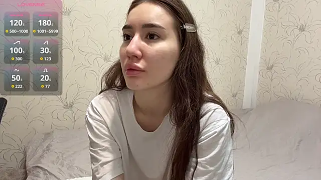 Snapshot of NamiLoon chatting on 04/15/26, 02:17 NamiLoon online show from 04/15/26, 02:17