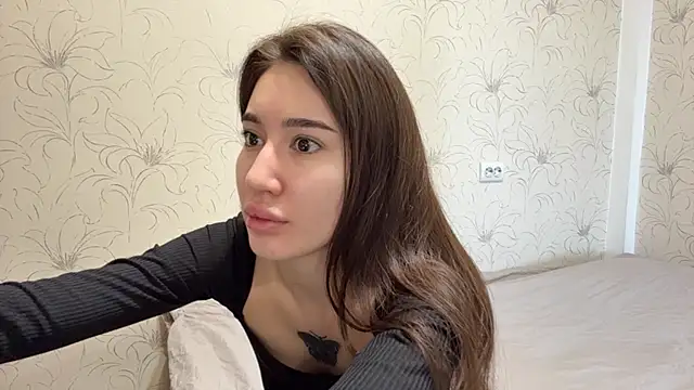 NamiLoon online show from 04/08/26, 04:03