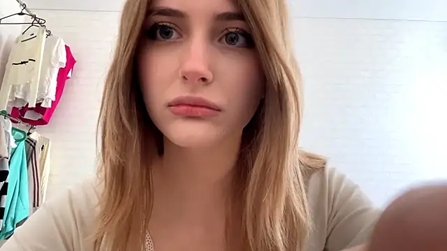 CassiPlacido online show from 04/14/26, 08:30