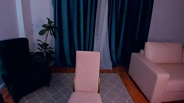 EnolaNewand online show from 04/09/26, 09:43