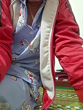 Snapshot of hanameo chatting on 04/13/26, 02:43 hanameo online show from 04/13/26, 02:43