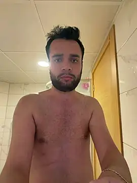 Snapshot of Arin21201 chatting on 03/29/26, 10:22 Arin21201 online show from 03/29/26, 10:22