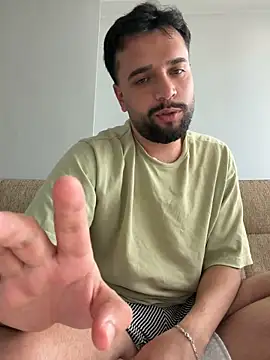 Arin21201 online show from 05/15/26, 03:32