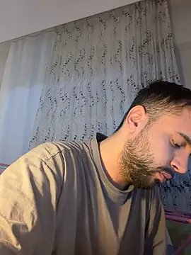 Snapshot of Arin21201 chatting on 04/13/26, 08:02 Arin21201 online show from 04/13/26, 08:02