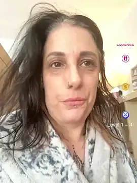IvyBelleMilf online show from 04/23/26, 01:24