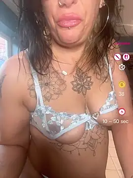 IvyBelleMilf online show from 05/25/26, 04:34