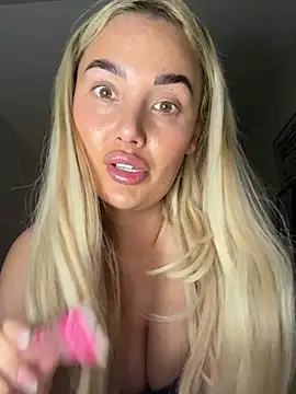 Hannah1899 online show from 04/15/26, 07:18