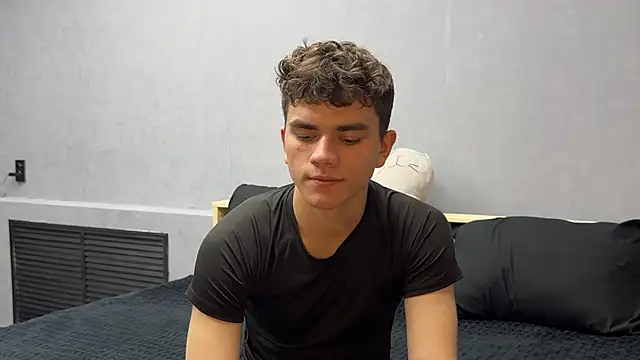 MaxWoolf online show from 05/24/26, 04:51