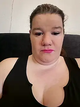 curvystachel42 online show from 04/04/26, 11:17