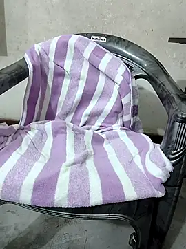 Mumbai hoty online show from 04/09/26, 06:25