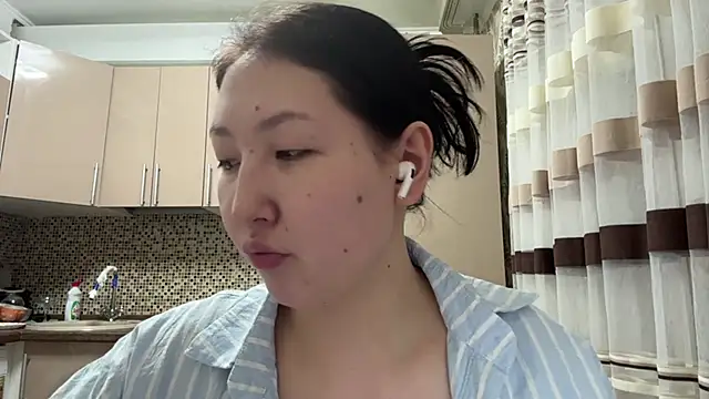 Ameliya kim online show from 04/14/26, 09:20