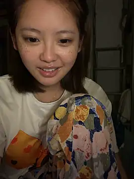 zhuzhu8023 online show from 04/12/26, 03:04