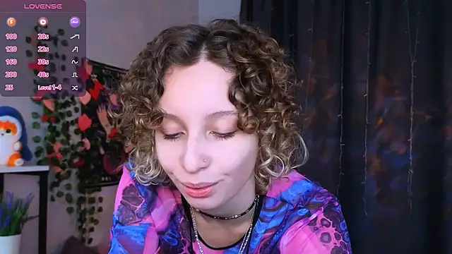 Snapshot of miasun_shine chatting on 04/11/26, 05:37 miasun shine online show from 04/11/26, 05:37