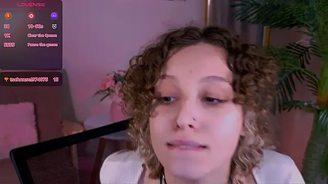 Snapshot of miasun_shine chatting on 04/05/26, 05:47 miasun shine online show from 04/05/26, 05:47