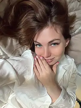 Snapshot of AriaPureTemptation chatting on 06/19/26, 11:49 AriaPureTemptation online show from 06/19/26, 11:49