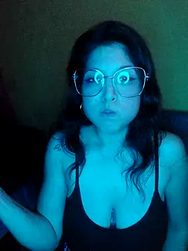 Steffanny2026 online show from 04/15/26, 03:23