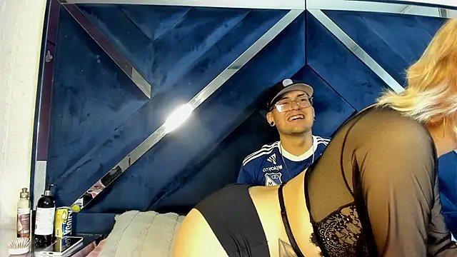 BarbieAndMax online show from 04/12/26, 04:54