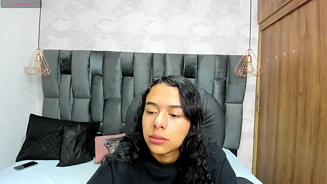 Snapshot of miarivers_1 chatting on 04/14/26, 12:54 miarivers 1 online show from 04/14/26, 12:54