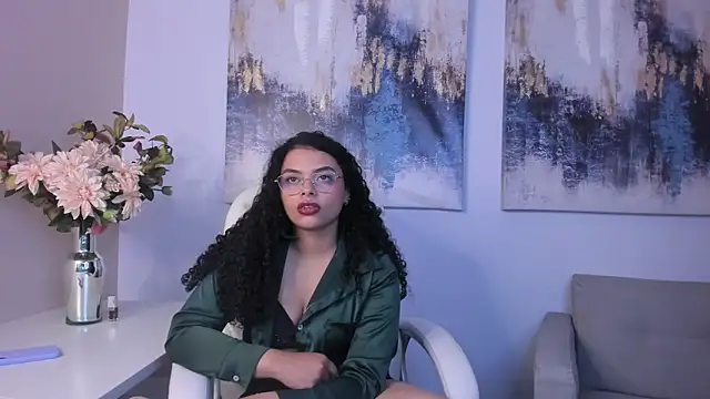 Snapshot of scarlett__2 chatting on 03/31/26, 09:39 scarlett 2 online show from 03/31/26, 09:39