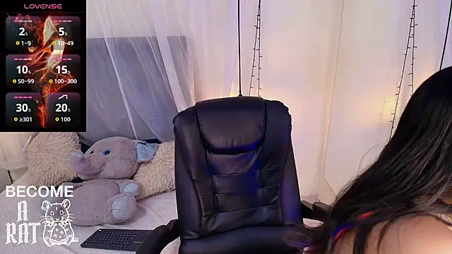 Honeyy 01 online show from 05/22/26, 07:45