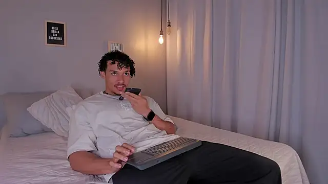 dominik drake online show from 04/21/26, 12:23