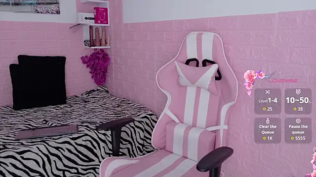 Sophi Sweet11 online show from 05/06/26, 12:42
