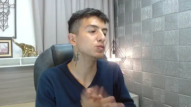 Snapshot of CaballeroNocturno_ chatting on 04/01/26, 03:19 CaballeroNocturno online show from 04/01/26, 03:19