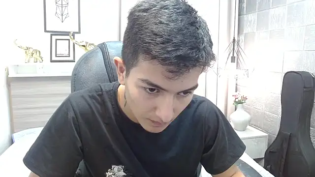 Snapshot of CaballeroNocturno_ chatting on 04/08/26, 03:19 CaballeroNocturno online show from 04/08/26, 03:19