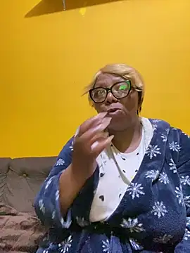 BoobsQueeen online show from 06/20/26, 12:48