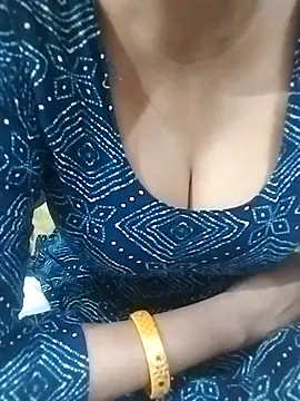 Pinky-hot11 online show from 04/24/26, 03:14