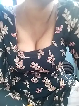 Pinky-hot11 online show from 04/01/26, 08:26