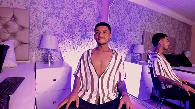 Snapshot of TurnerStar chatting on 04/10/26, 12:34 TurnerStar online show from 04/10/26, 12:34