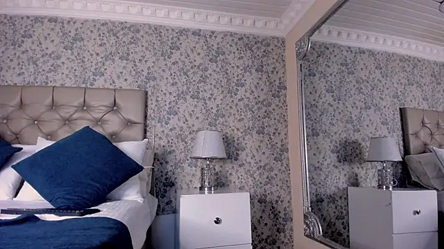 Snapshot of TurnerStar chatting on 04/13/26, 12:20 TurnerStar online show from 04/13/26, 12:20