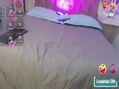 Renata Valentina online show from 05/04/26, 11:24