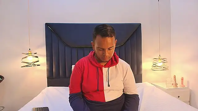 Snapshot of Jay_Dusk chatting on 04/14/26, 04:17 Jay Dusk online show from 04/14/26, 04:17