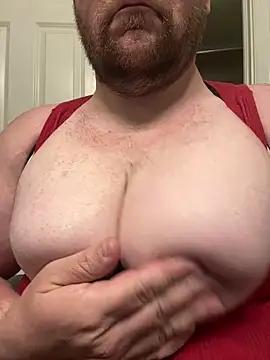 hugemanbreasts online show from 04/14/26, 06:29