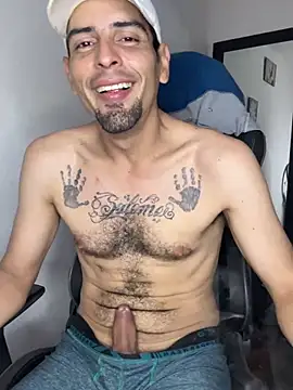 Snapshot of Lherzamxx chatting on 03/29/26, 05:14 Lherzamxx online show from 03/29/26, 05:14