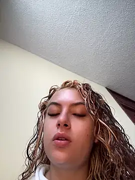 Amber-fire online show from 05/23/26, 05:56