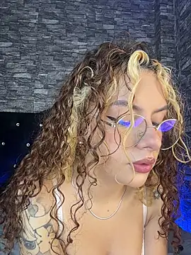 Amber-fire online show from 04/22/26, 11:17