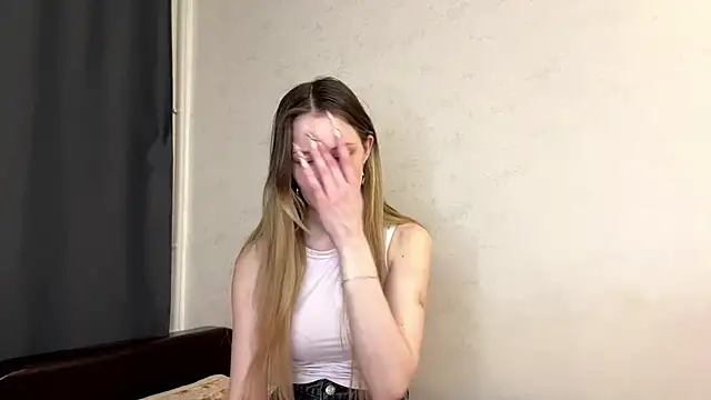 MaryManchitto online show from 04/05/26, 03:30