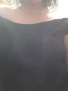 Amalianoir online show from 04/12/26, 08:01