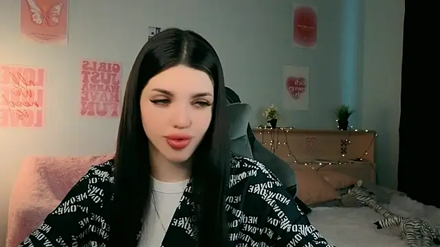 molly rettyy online show from 05/07/26, 04:28