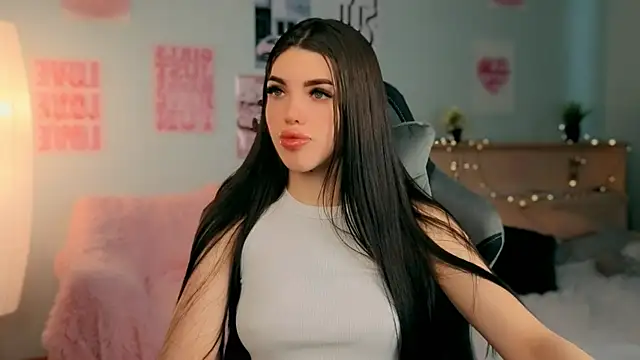 molly rettyy online show from 04/08/26, 04:14